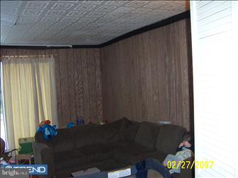 115 Juniper Road Havertown, PA 19083 - Photo 5 of 6 Family Room