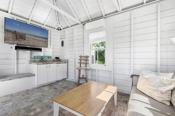 $90,000 | 148 Hedges Lane, Sagaponack, NY 11962