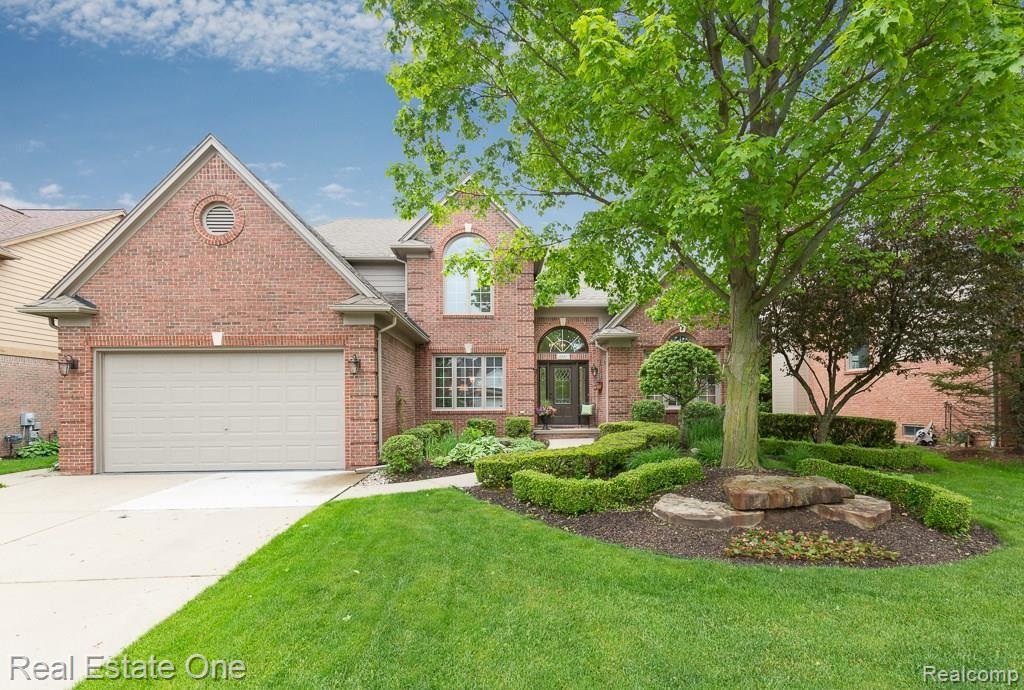 1053 Bloomview Circle Rochester, MI 48307 - Photo 1 of 30