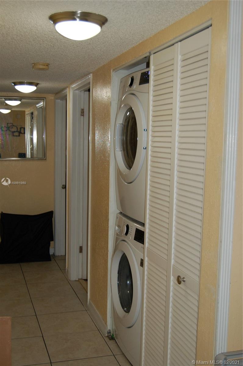 8600 Southwest 149th Avenue, Unit 612 Miami, FL 33193 - Photo 3 of 8 New high capacity washer and dryer