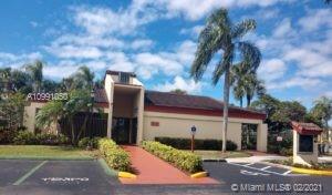 8600 Southwest 149th Avenue, Unit 612 Miami, FL 33193 - Photo 8 of 8 Community club house