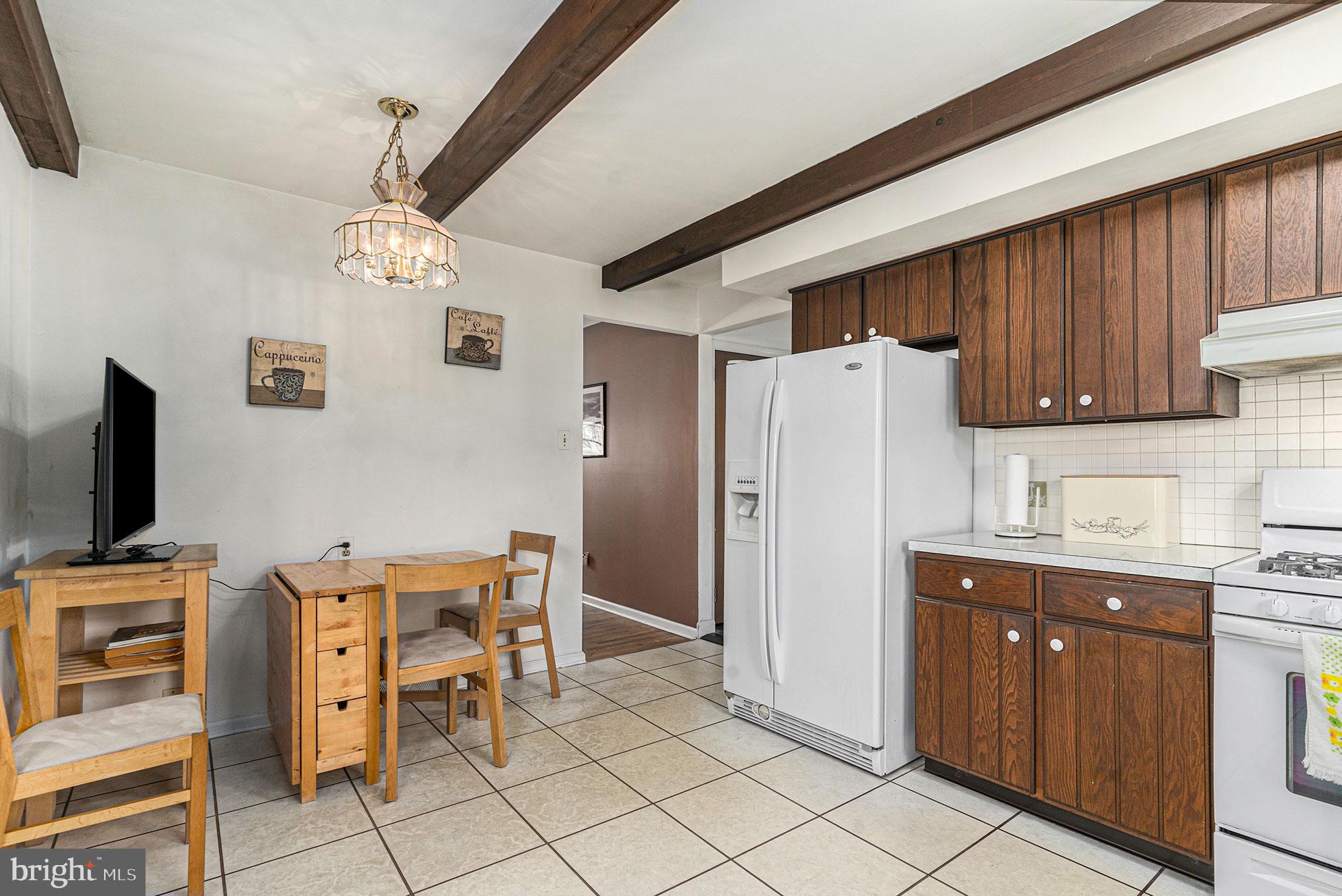 1910 Scott Road Oreland, PA 19075 - Photo 12 of 23