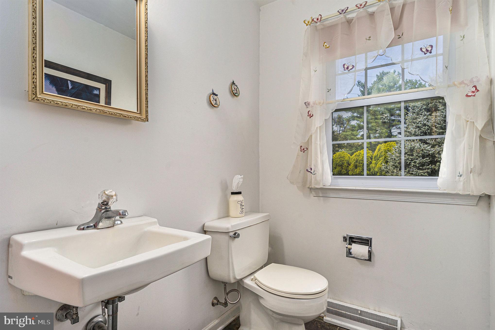 1910 Scott Road Oreland, PA 19075 - Photo 9 of 23