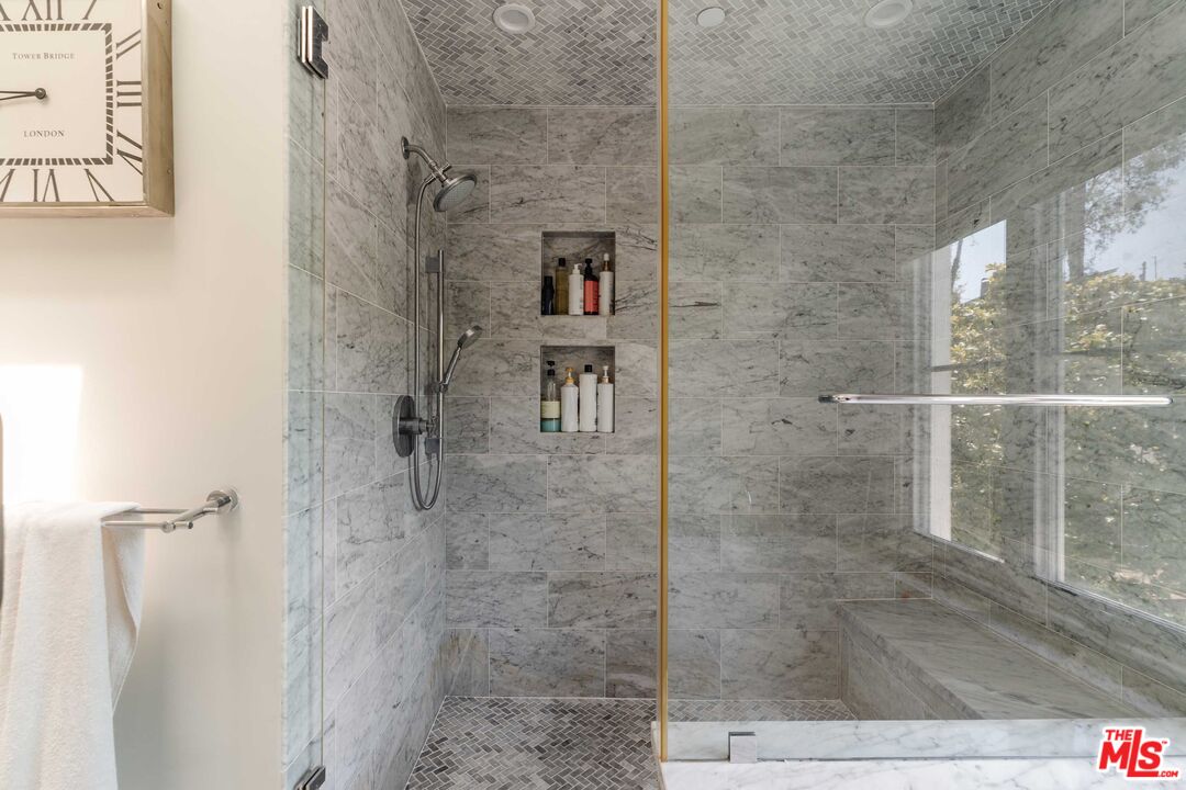 356 East Rustic Road Santa Monica, CA 90402 - Photo 21 of 31
