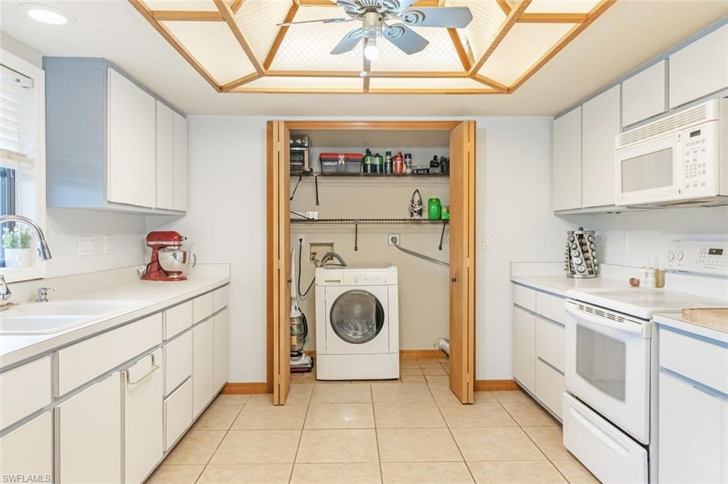 18245 Maple Road Fort Myers, FL 33967 - Photo 14 of 29 In Unit Laundry
