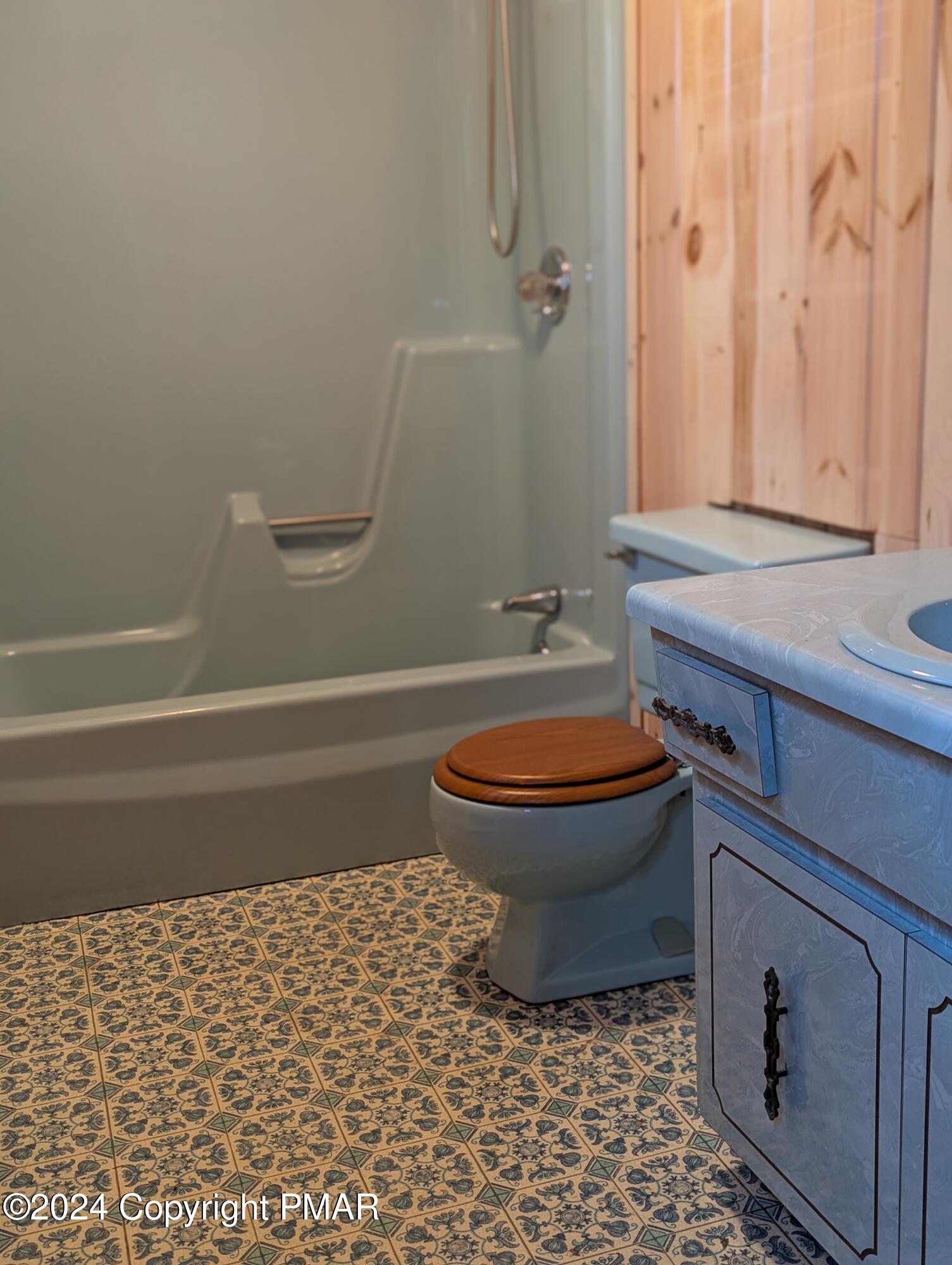 1250 Gallagher Road Tobyhanna, PA 18466 - Photo 14 of 29 Bathroom