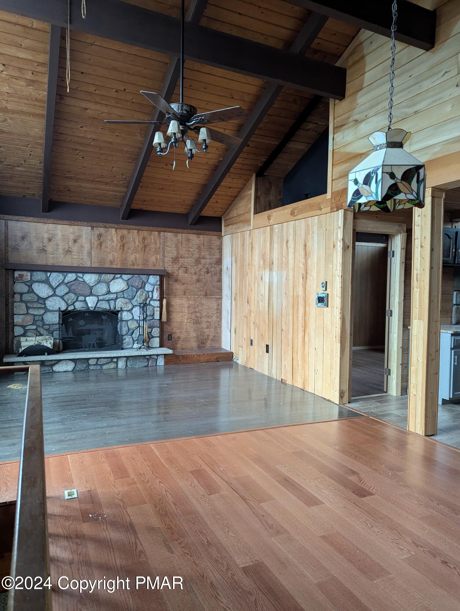 1250 Gallagher Road Tobyhanna, PA 18466 - Photo 17 of 29 Living Room