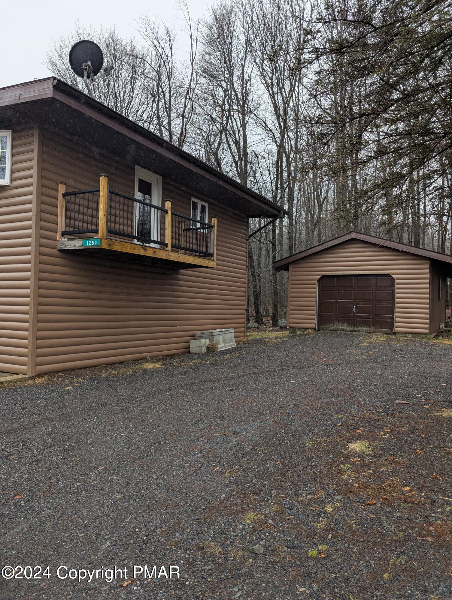 1250 Gallagher Road Tobyhanna, PA 18466 - Photo 2 of 29 Side/Garage