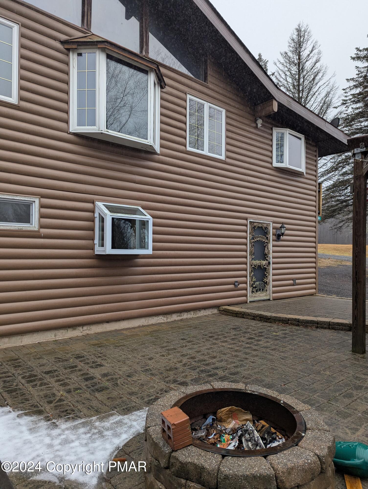 1250 Gallagher Road Tobyhanna, PA 18466 - Photo 6 of 29 Front/Patio