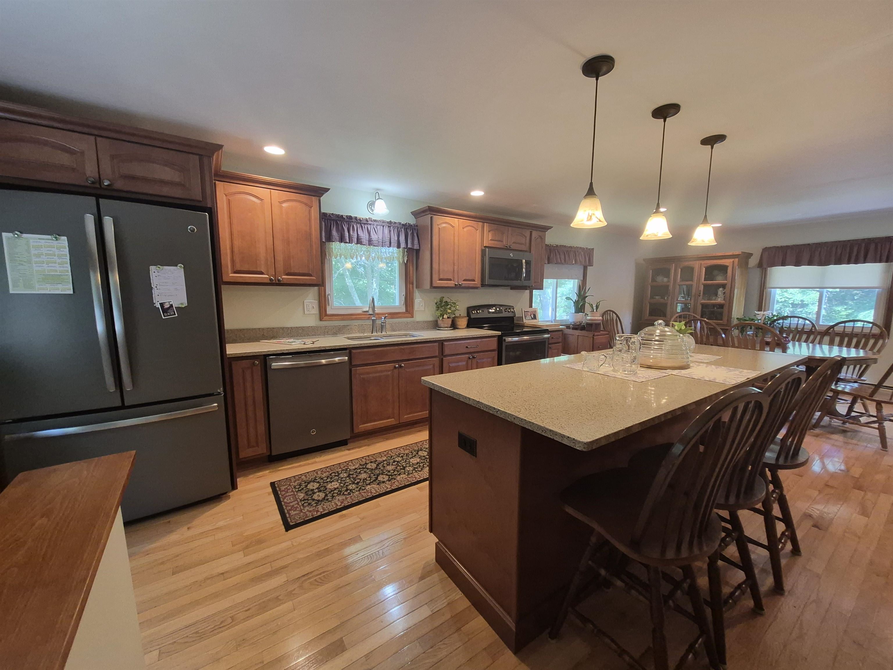 108 Newton Road Plaistow, NH 03865 - Photo 3 of 30