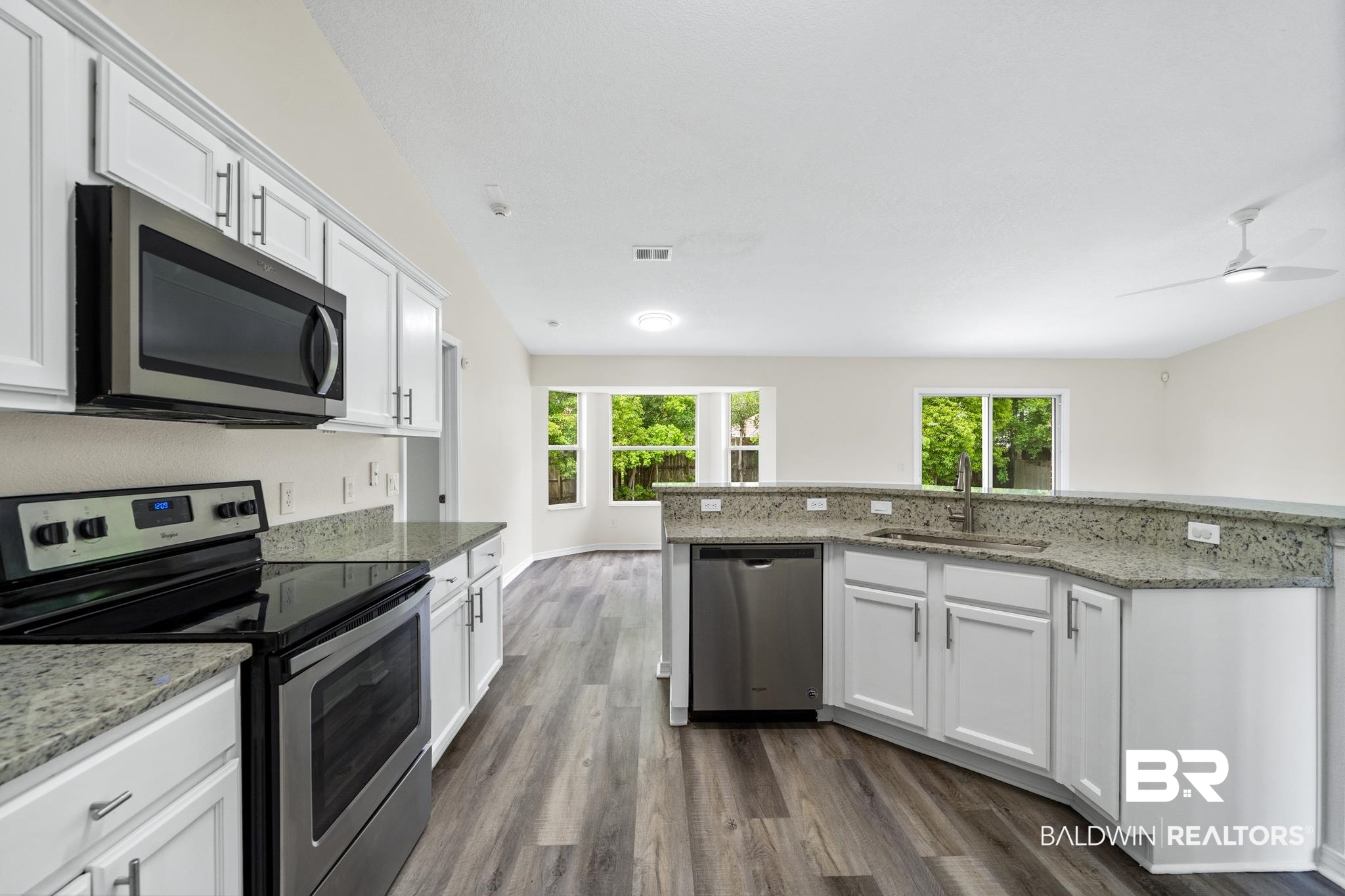 235 Woodsong Drive Foley, AL 36535 - Photo 2 of 25 Kitchen
