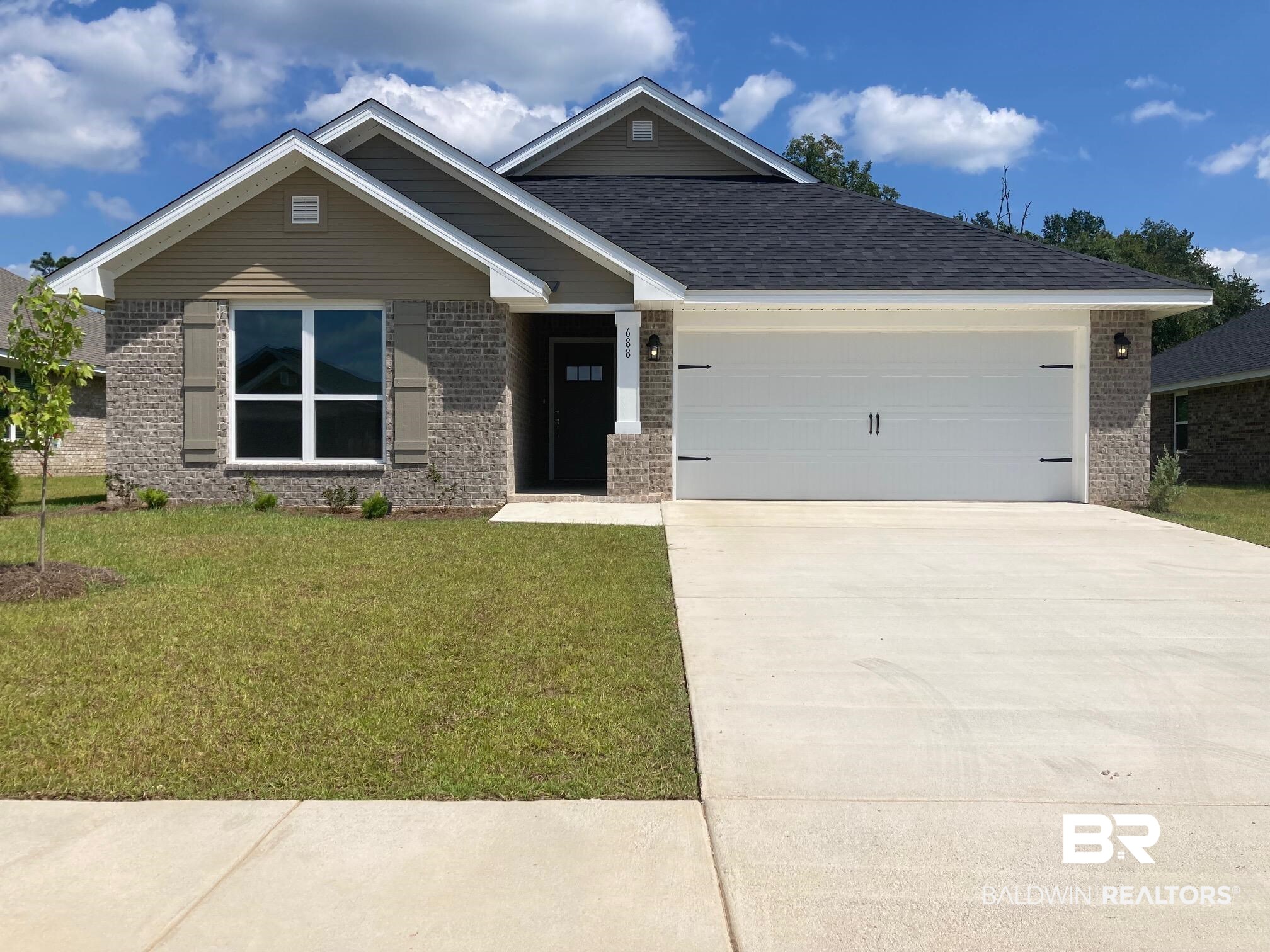 688 Mayflower Drive Foley, AL 36535 - Photo 2 of 22