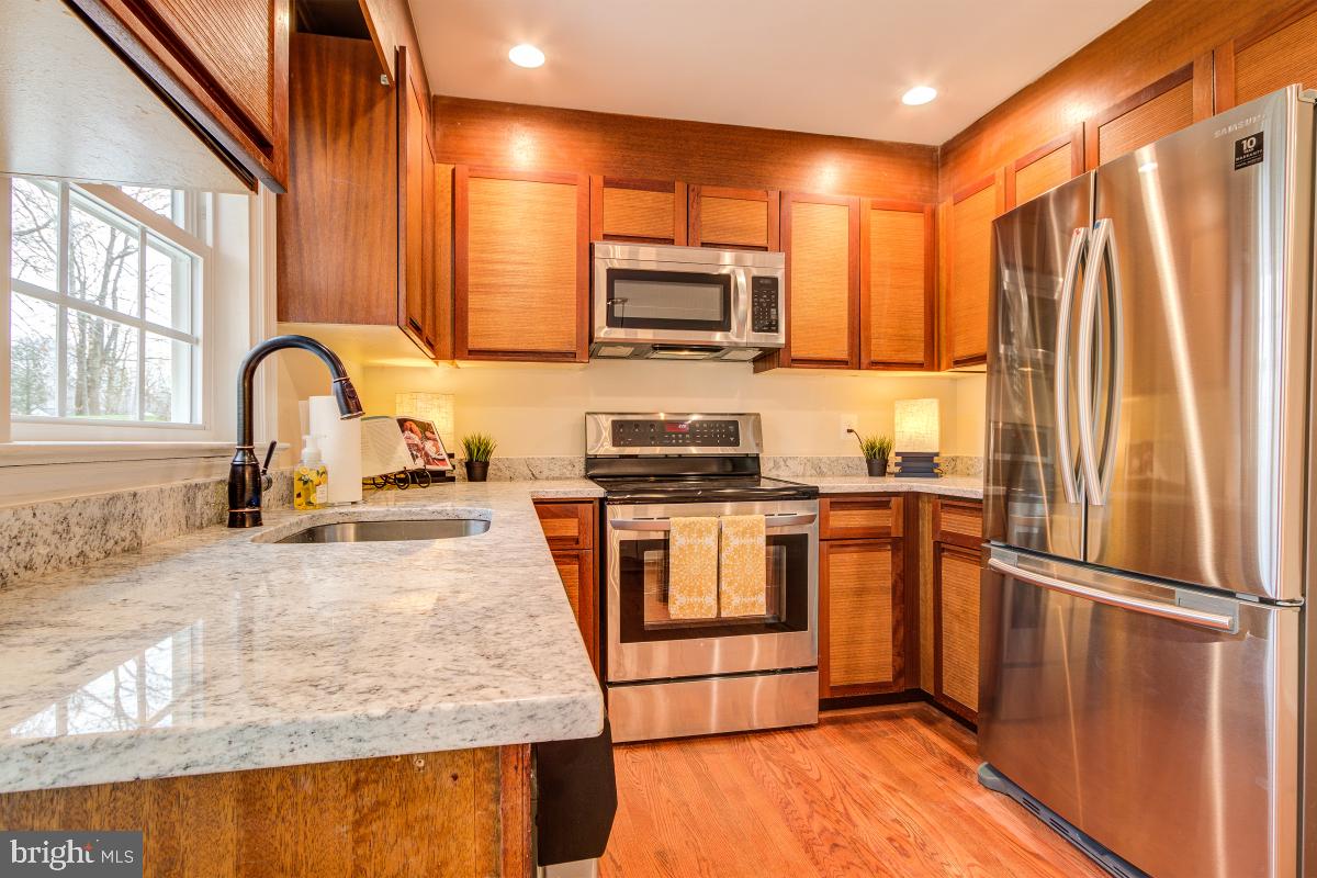 6313 Rockwell Road Burke, VA 22015 - Photo 13 of 39 Gallery Image 13