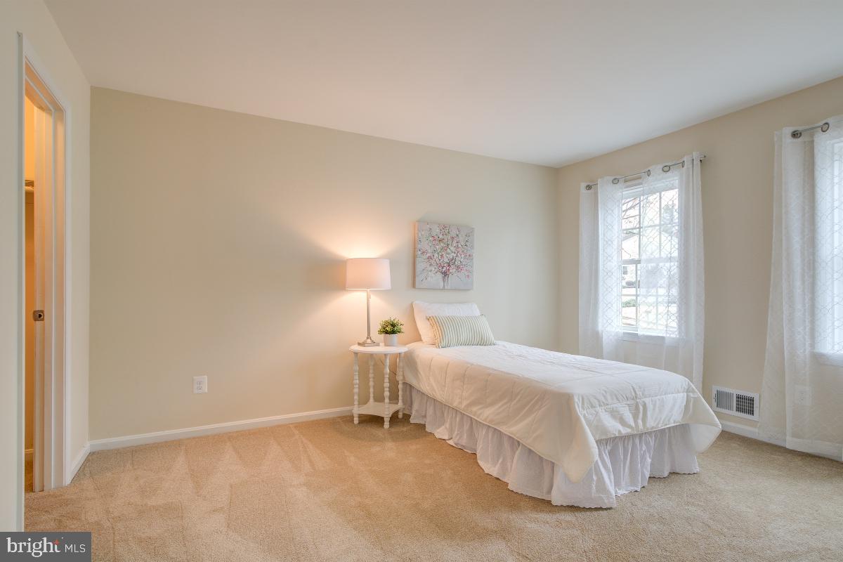 6313 Rockwell Road Burke, VA 22015 - Photo 17 of 39 Gallery Image 17