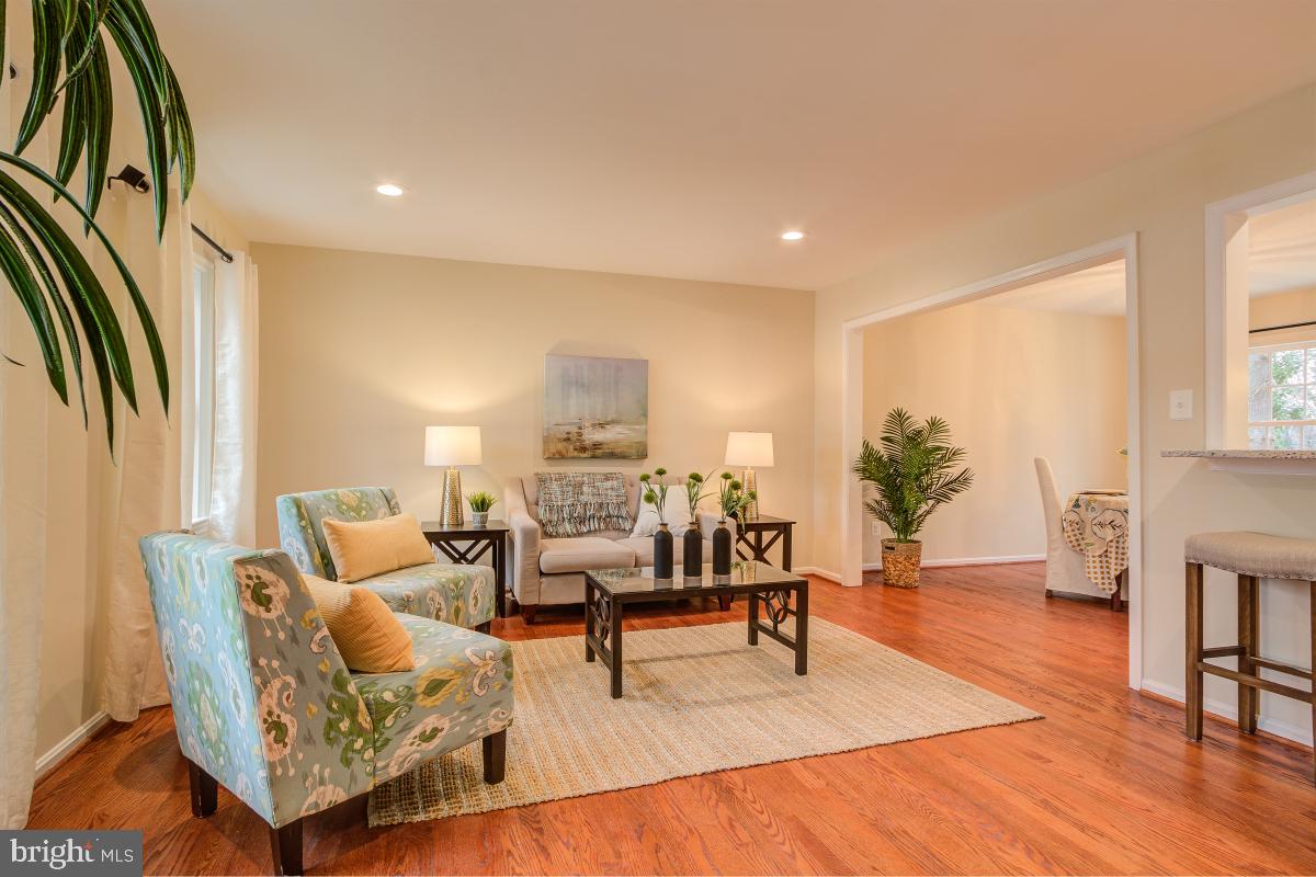 6313 Rockwell Road Burke, VA 22015 - Photo 5 of 39 Gallery Image 5