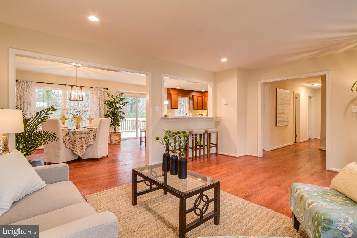 6313 Rockwell Road Burke, VA 22015 - Photo 7 of 39 Gallery Image 7
