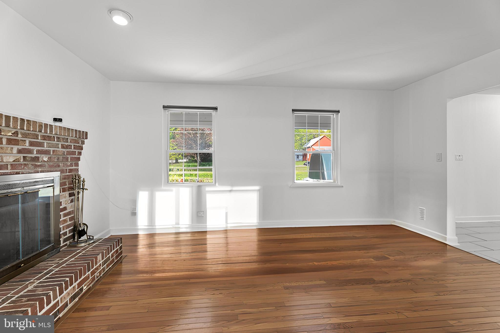 13054 Tarragon Road Reisterstown, MD 21136 - Photo 7 of 68 living room lots of natural light