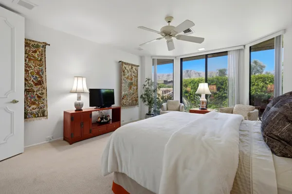 $1,095,000 | 23 Mt Holyoke Drive, Rancho Mirage, CA 92270