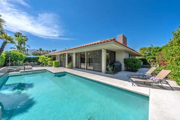 $1,095,000 | 23 Mt Holyoke Drive, Rancho Mirage, CA 92270