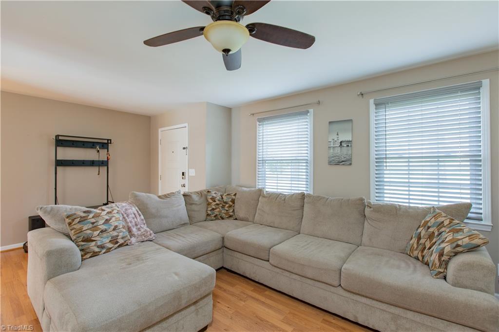 5343 Mapleton Street Clemmons, NC 27012 - Photo 5 of 30 Gallery Image 5