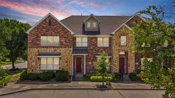 $330,000 | 527 Matthew Place, Richardson, TX 75081