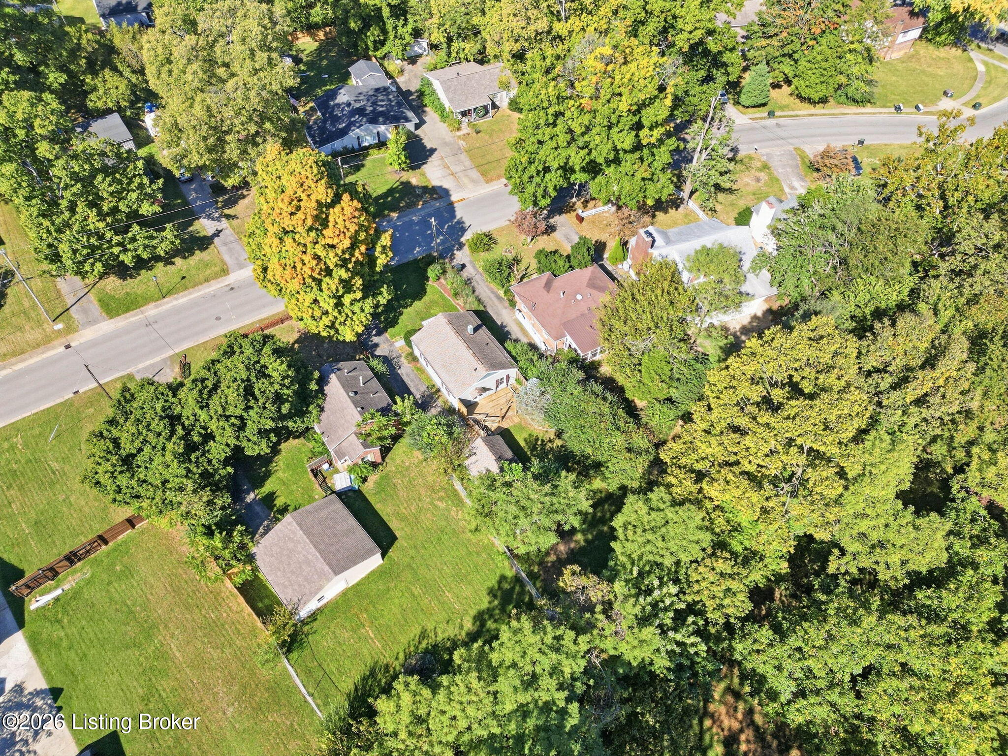 3403 Dell Road Jeffersontown, KY 40299 - Photo 36 of 39 36-web-or-mls-3403 Dell Rd-36
