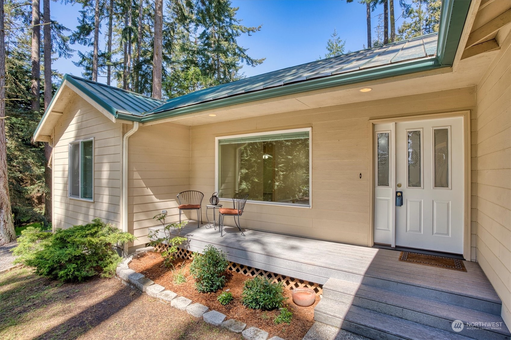 581 Ridge View Drive Sequim, WA 98382 - Photo 3 of 40 a front view of a house
