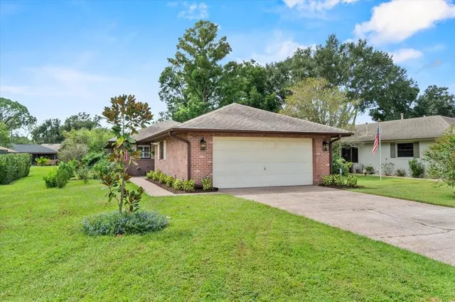 $256,000 | 511 Pebble Springs Court Southeast, Winter Haven, FL 33884