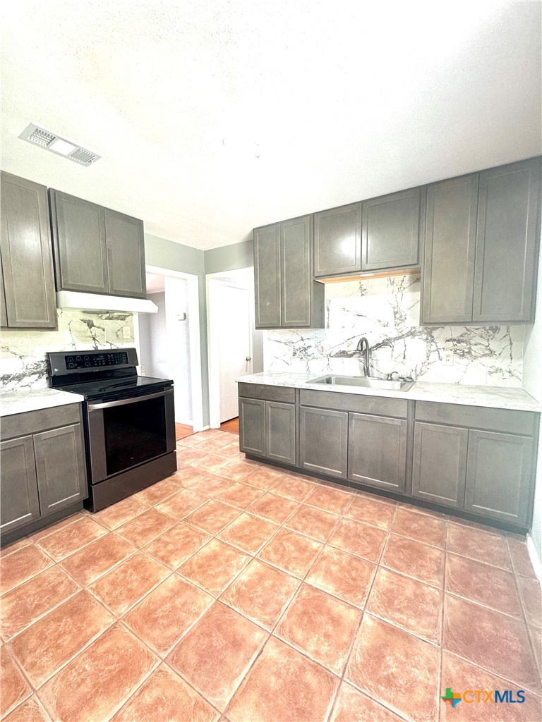1503 Bexar Avenue Victoria, TX 77901 - Photo 10 of 11