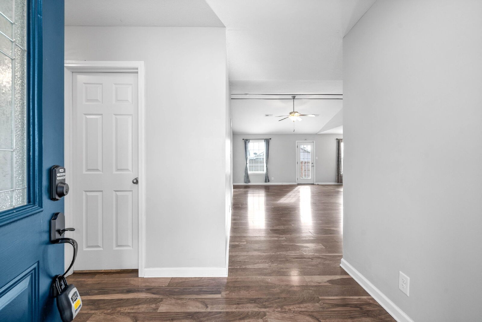 935 Hugh Hunter Road Oak Grove, KY 42262 - Photo 4 of 26