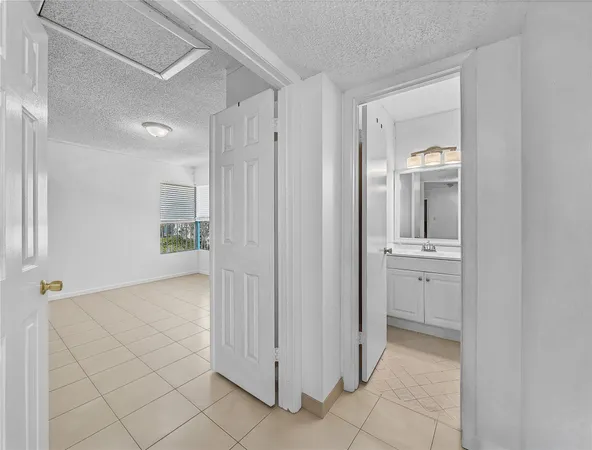 $259,000 | 3413 Cocoplum Circle, Unit 3407, Coconut Creek, FL 33063