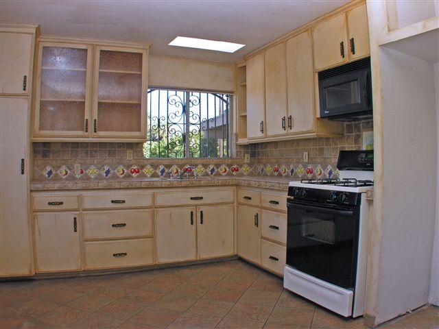 420 Rancheria Street Santa Barbara, CA 93101 - Photo 5 of 10 Kitchen