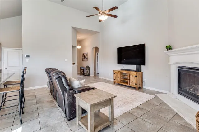 $350,000 | 1133 Belsay Lane, Saginaw, TX 76131