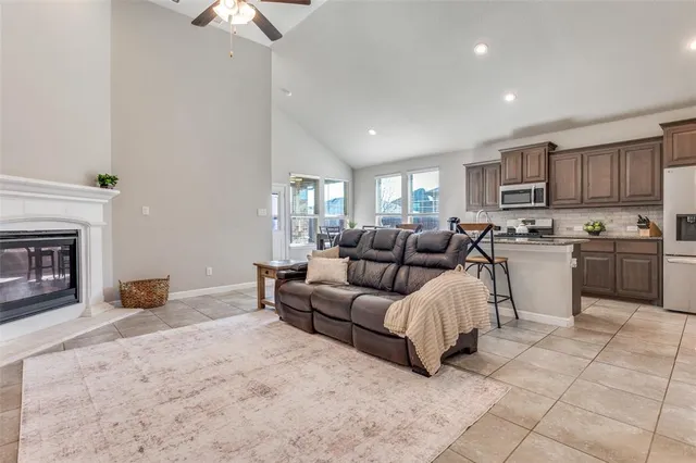 $350,000 | 1133 Belsay Lane, Saginaw, TX 76131