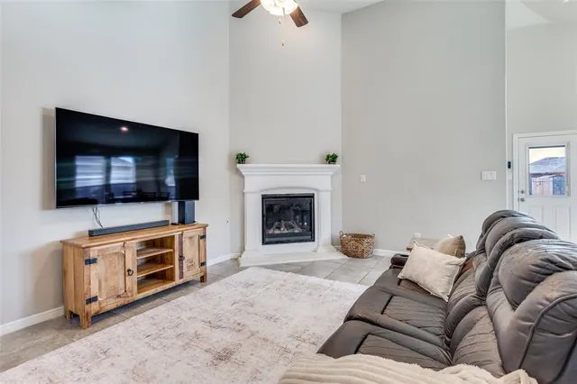 $350,000 | 1133 Belsay Lane, Saginaw, TX 76131