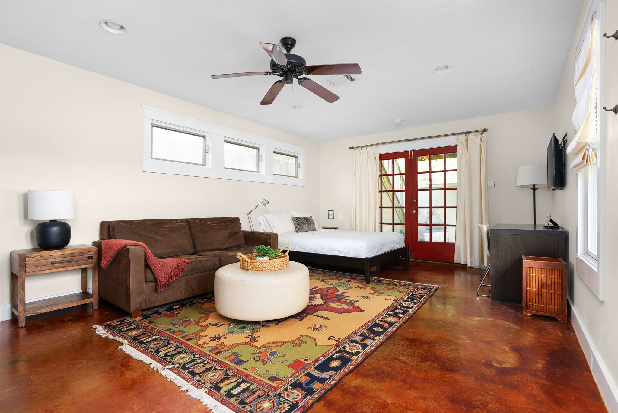 311 East 35th Street Austin, TX 78705 - Photo 16 of 40 Downstairs Unit B