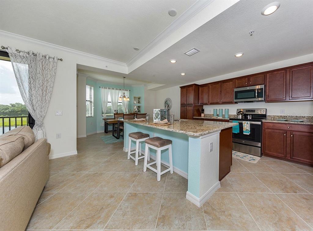 16904 Vardon Terrace, Unit 202 Lakewood Ranch, FL 34211 - Photo 11 of 30