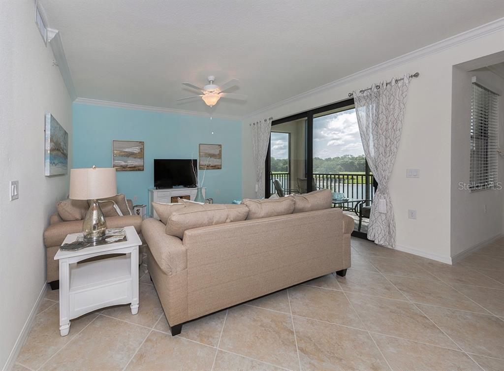 16904 Vardon Terrace, Unit 202 Lakewood Ranch, FL 34211 - Photo 6 of 30