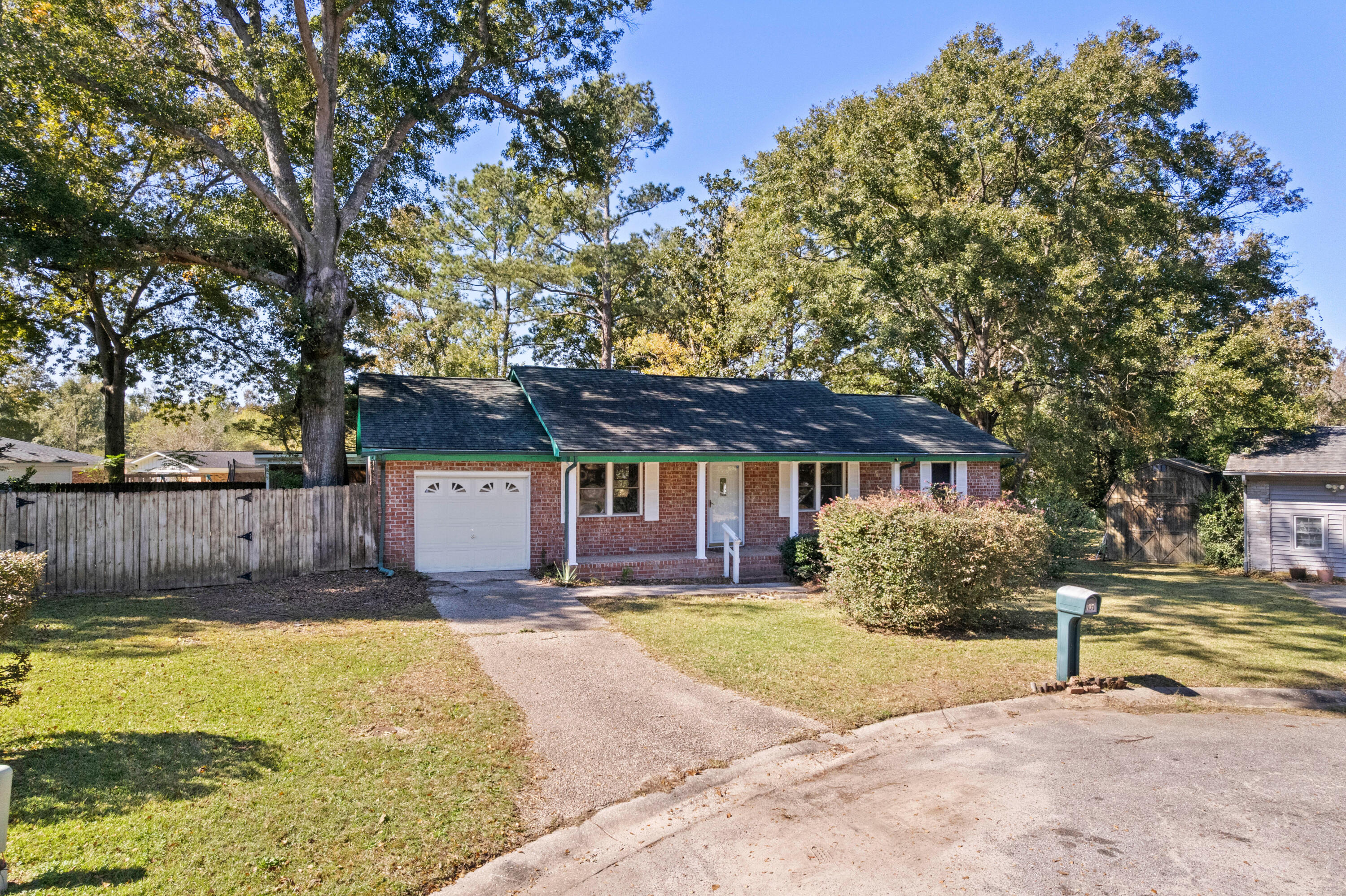 107 Clemson Court Ladson, SC 29456 - Photo 2 of 37 107OldeClemsonCt-CasaVerdeMediaLLC1