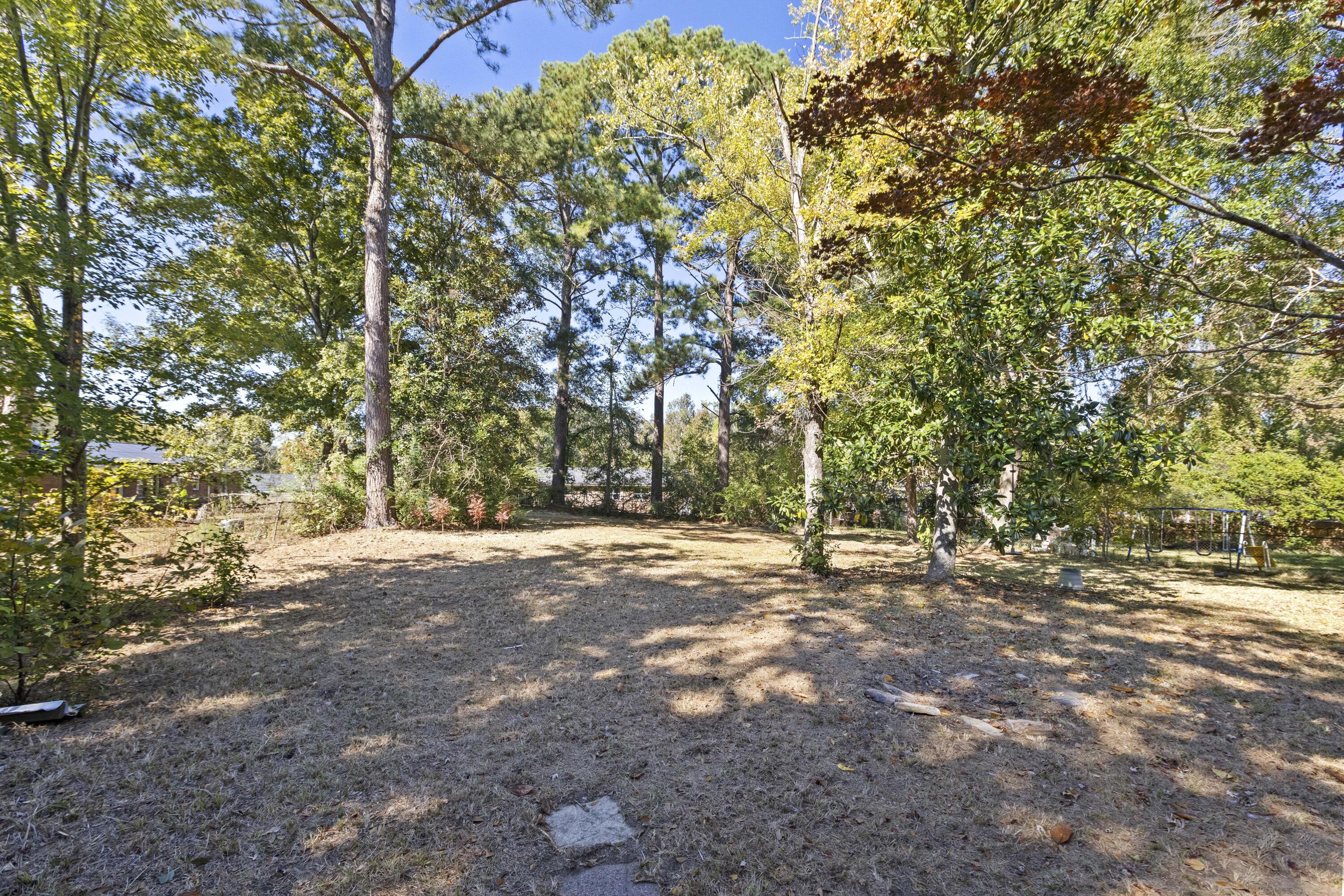 107 Clemson Court Ladson, SC 29456 - Photo 32 of 37 107OldeClemsonCt-CasaVerdeMediaLLC32