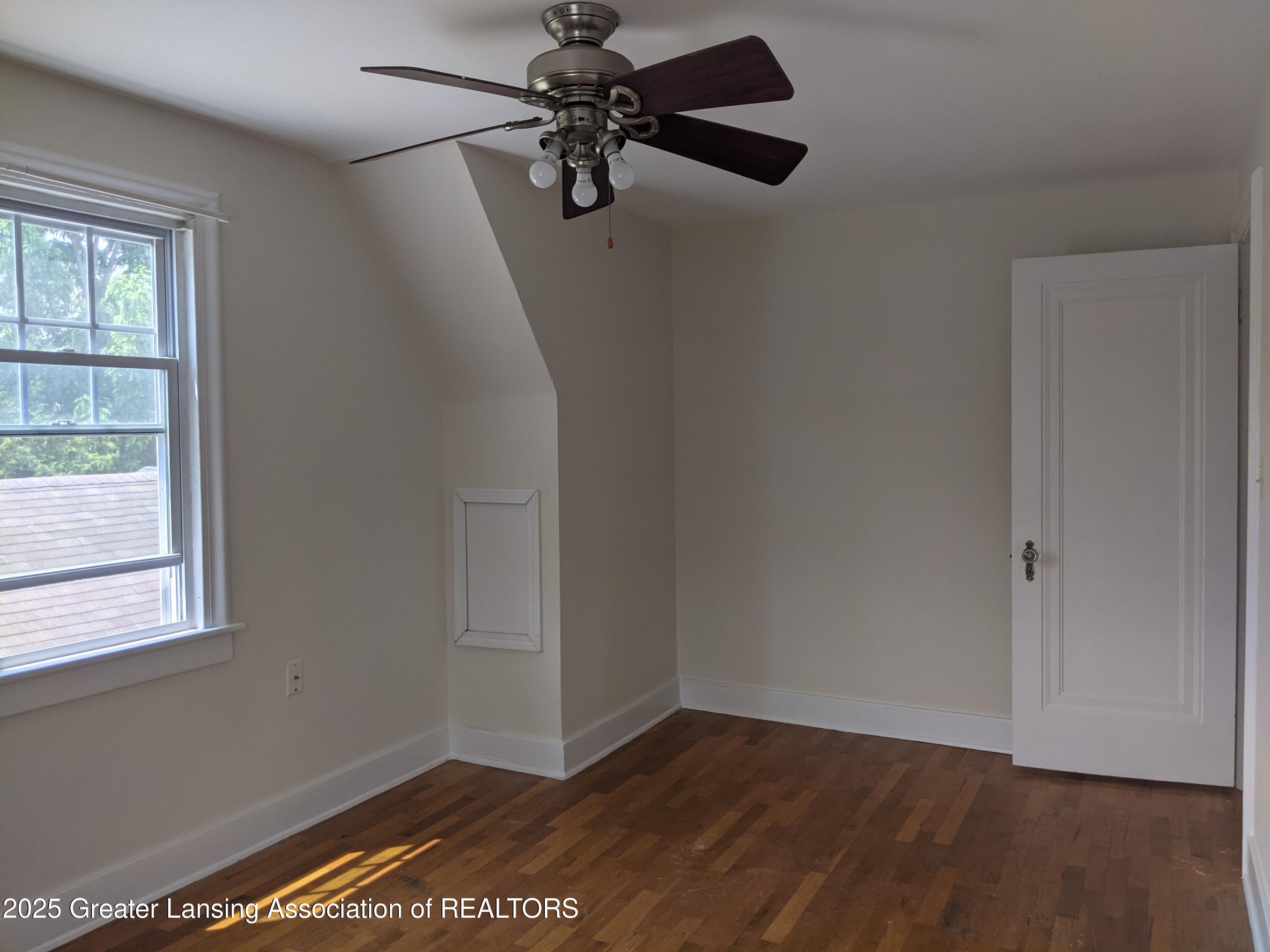 542 Riley Street Lansing, MI 48910 - Photo 15 of 17 PXL_20250612_162004857