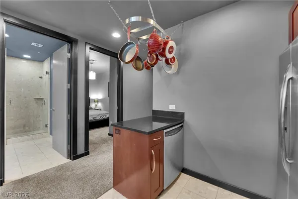 $3,000 | 4575 Dean Martin Drive, Unit 2103, Las Vegas, NV 89103
