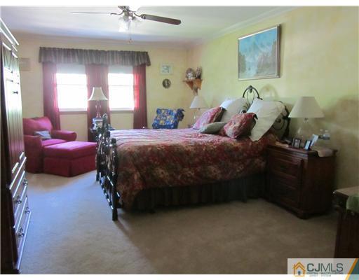 6 Yeger Road West Windsor, NJ 08550 - Photo 8 of 17 Gallery Image 8