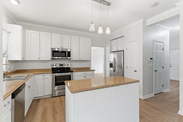 $3,750 | 8020 Boone Trace, Nashville, TN 37221