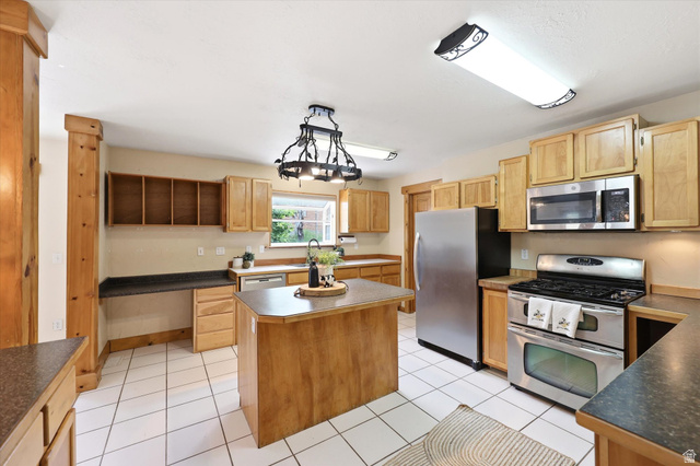 87 North Loafer Canyon Road Elk Ridge, UT 84651 - Photo 16 of 48