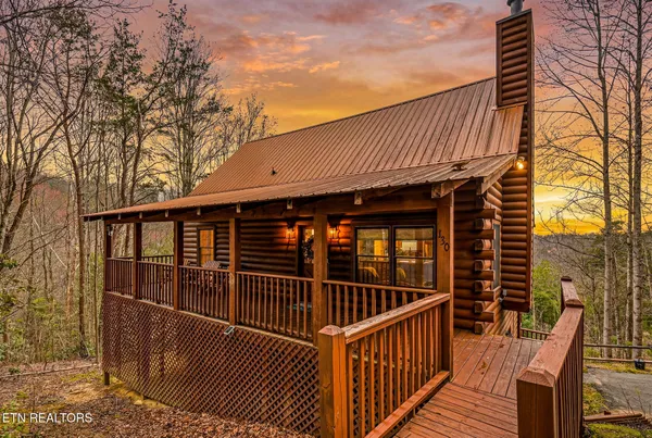 $679,900 | 130 Little Round Top Lane, Townsend, TN 37882