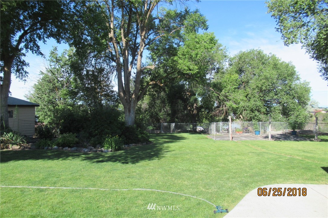 2684 Elgin Road Northeast Moses Lake, WA 98837 - Photo 13 of 18 Gallery Image 13