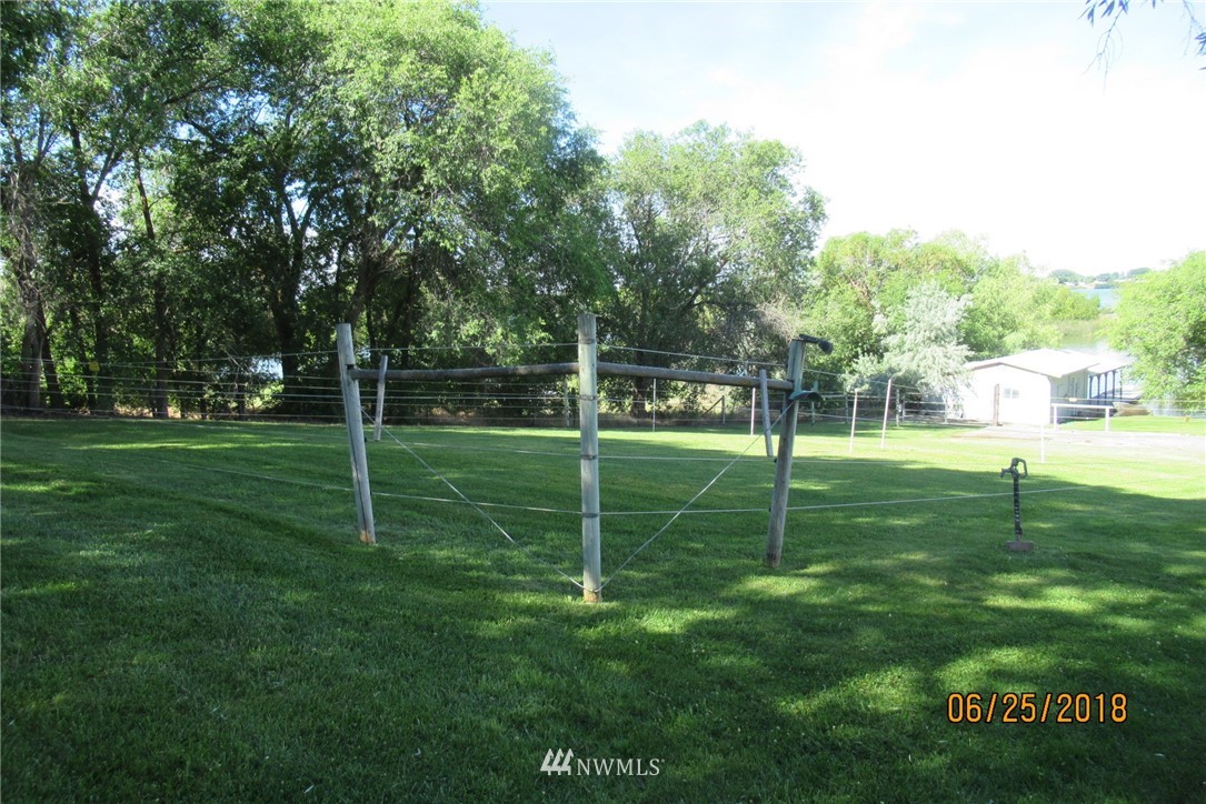 2684 Elgin Road Northeast Moses Lake, WA 98837 - Photo 15 of 18 Gallery Image 15