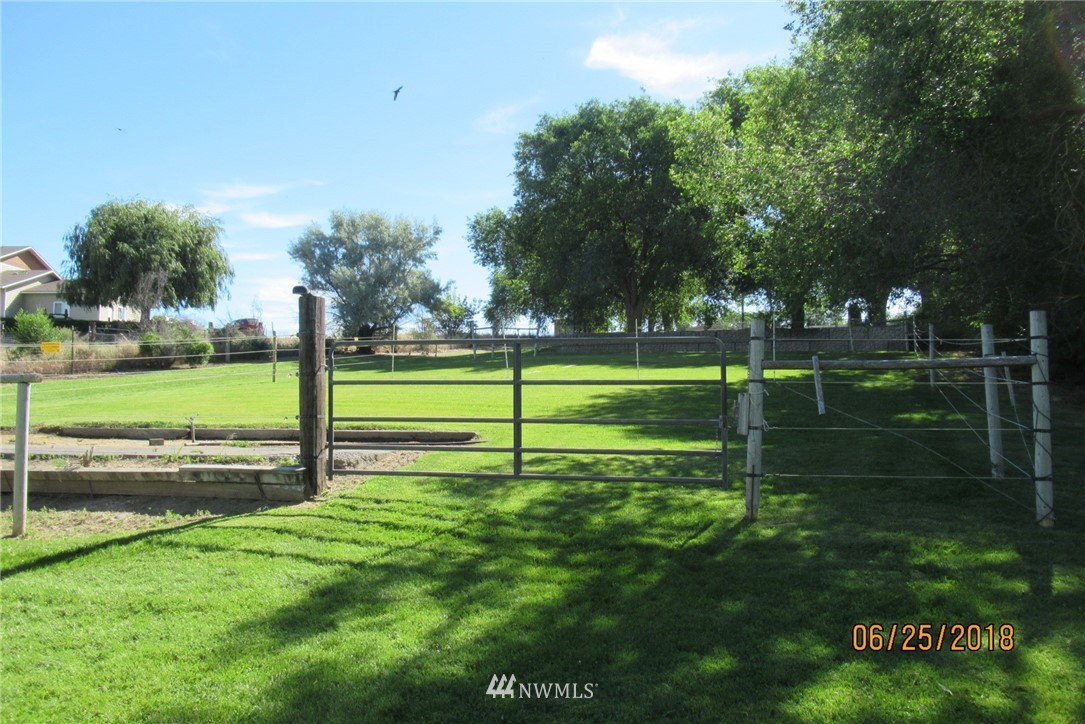 2684 Elgin Road Northeast Moses Lake, WA 98837 - Photo 16 of 18 Gallery Image 16