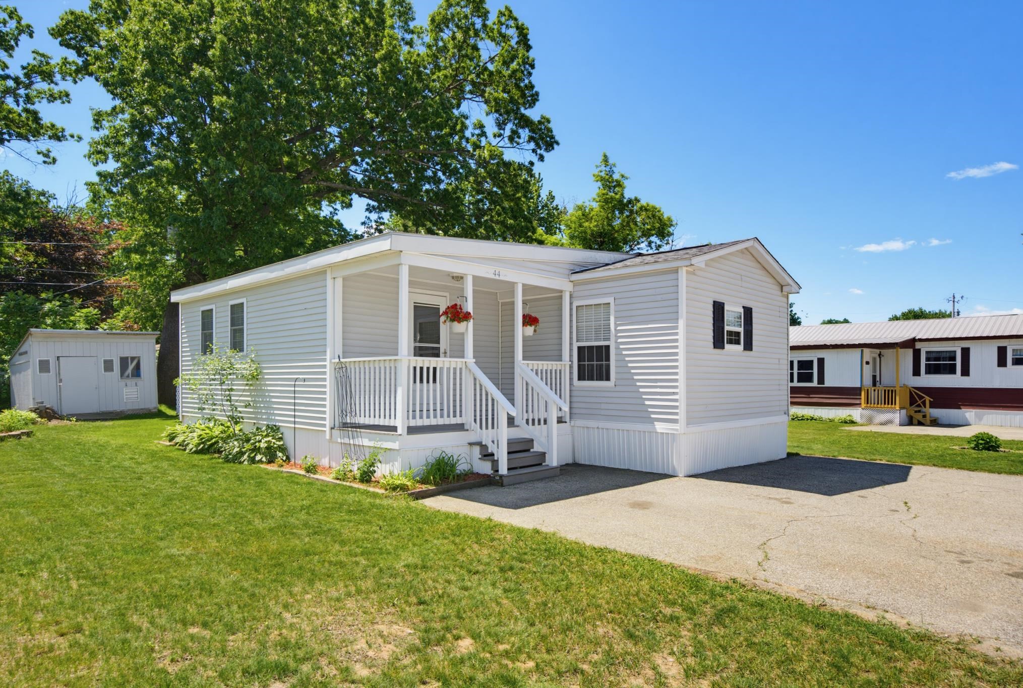 44 Hazel Drive Concord, NH 03301 - Photo 1 of 38